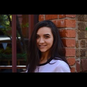 Meet your Posher, Gabrielle